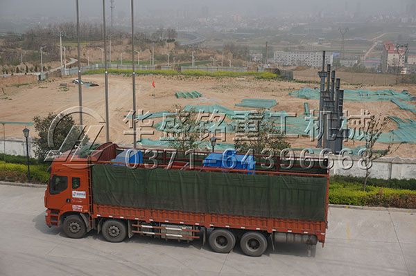 ��݁����C